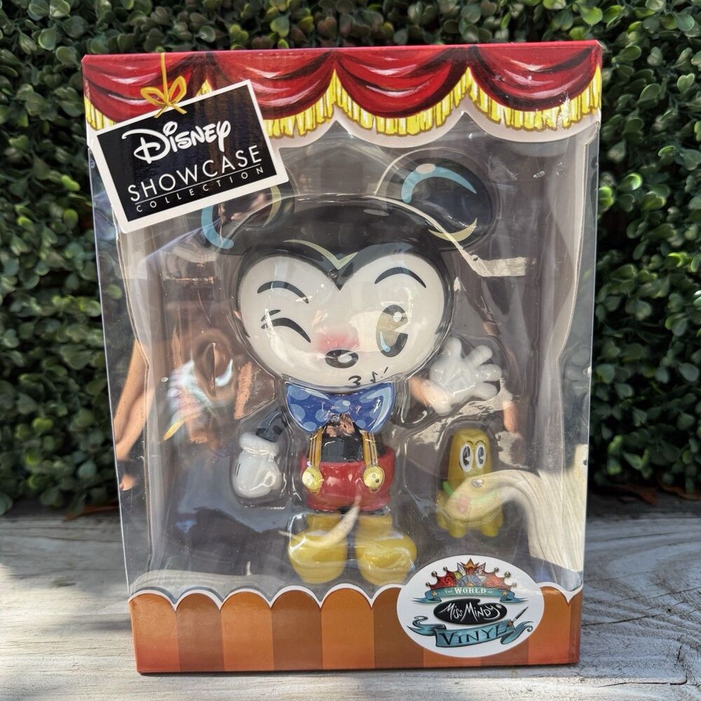 Disney Showcase Collection World Of Miss Mindy MICKEY MOUSE  Vinyl Series 1 NEW